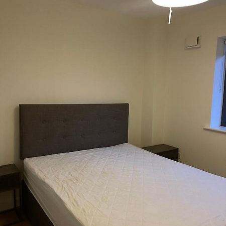 Private Room In A New Shared Apartment Мейнут Екстериор снимка
